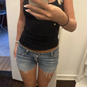 Tiger of Sweden shorts  - Oanvända jeans shorts från tiger of Sweden!! JÄTTE sköna och sitter snyggt Ibak 💕💕👌🏽