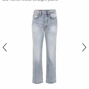 Acne jeans - Säljer mina acne blåkonst jeans! Aldrig använda som nya! ”Mece light blue trash” heter modellen. 