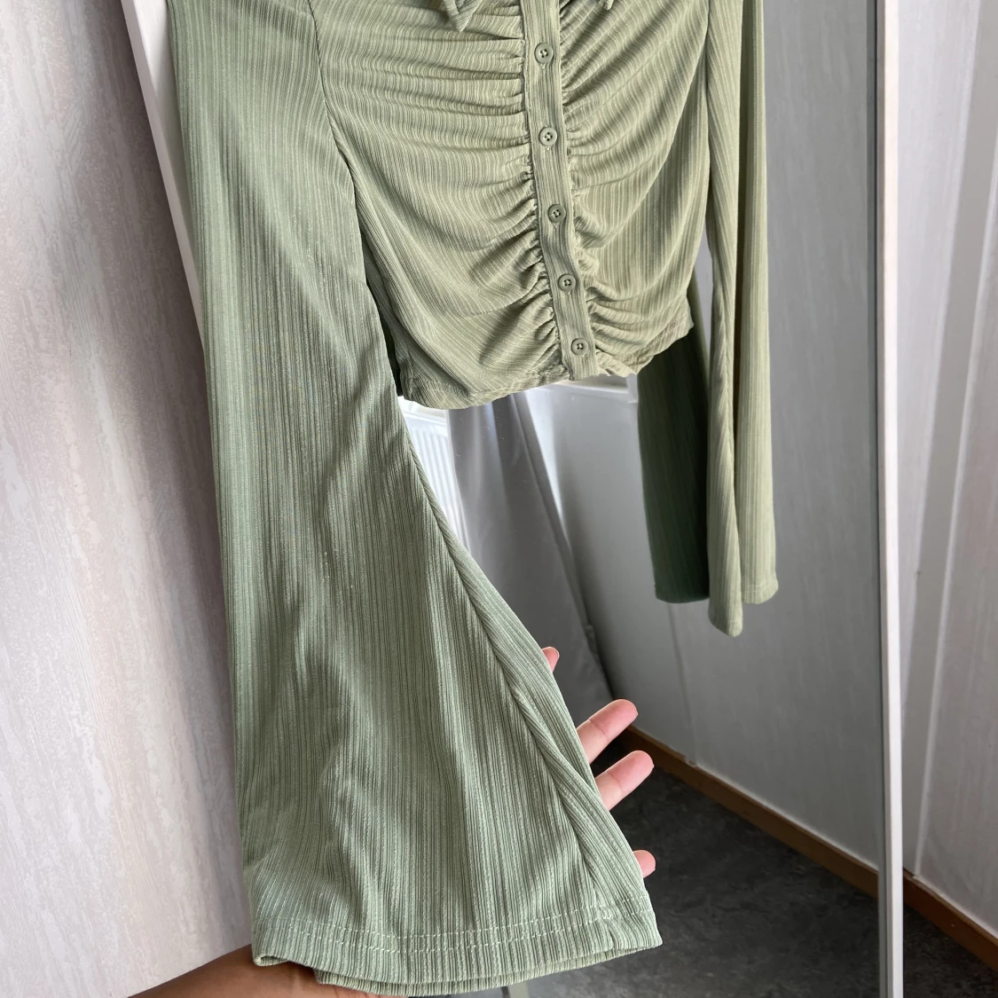 Mintgrön blus  - 90