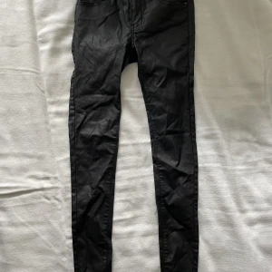 Skinnbyxor  - Skinkbyxor från nelly 