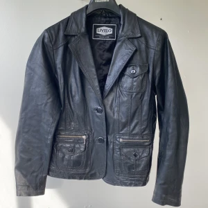 Läderjacka skinjacka  - Läderjacka i bra skick
