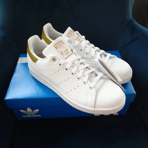 Nya Adidas STAN SMITH strl 41,5 - Nya Adidas STAN SMITH strl 41,5