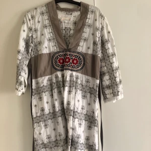 Odd Molly klänning - Odd Molly klänning storlek 2