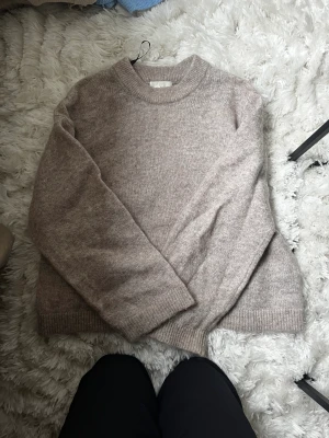 Stickad tröja - Mohairull och ull