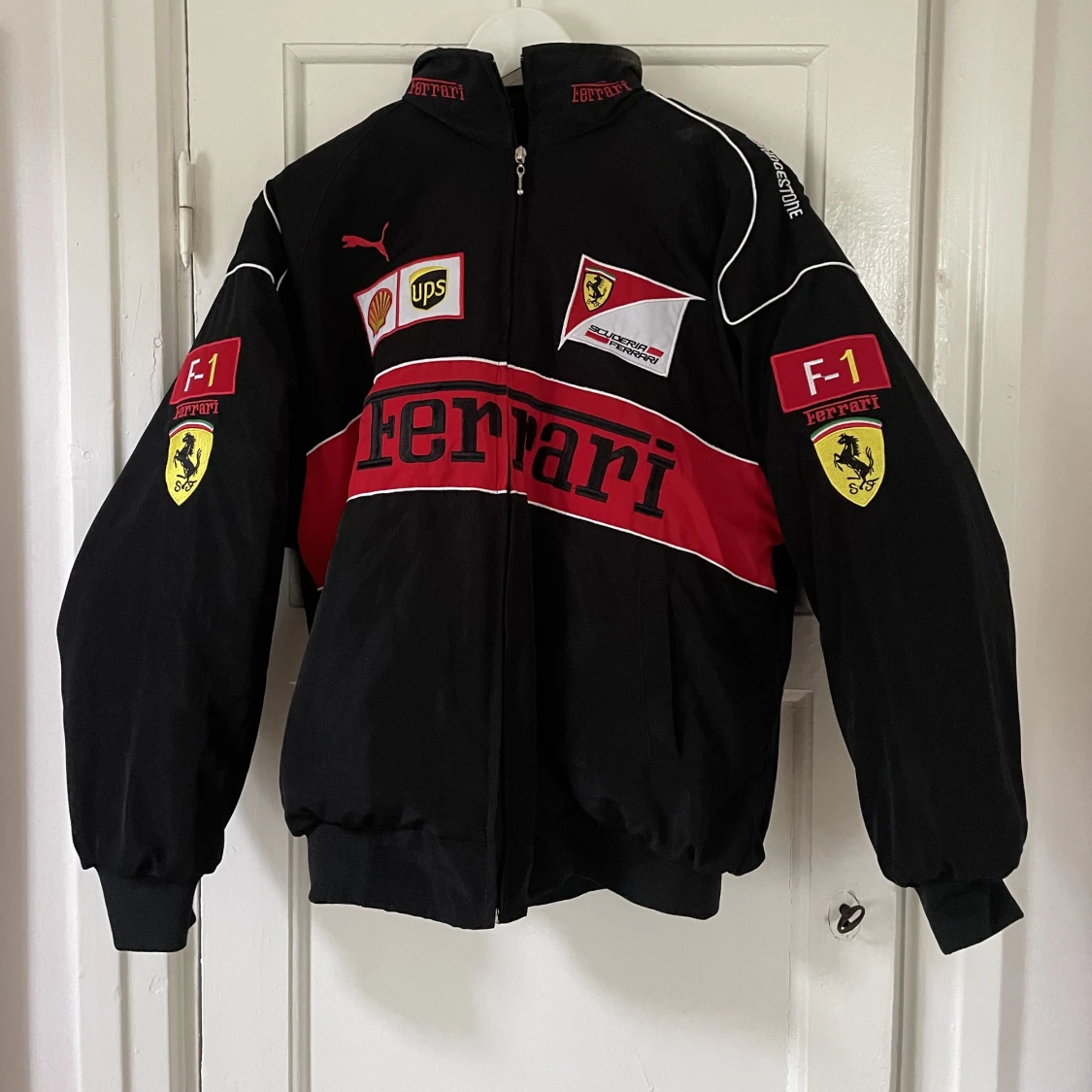 Vintage ferrari jacka - 91