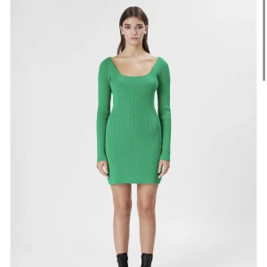 Ny klänning Ayrene - Ny med lappar kvar, nypris 1299 kr, säljer för 600 plus frakt (eller avhämtning i Sthlm) 