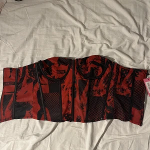 Grunge korsett  - Söt korsett från asos! 