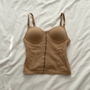 Nude bustier  - Superfin topp/bustier! Mötas upp i Stockholm eller fraktas