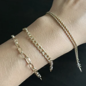 Armband  - 3 st armband från snö of Sweden, 100 kr/st!! Inte för alla 3 tillsammans. ÖVERSTA SÅLT, de andra 2 kvar