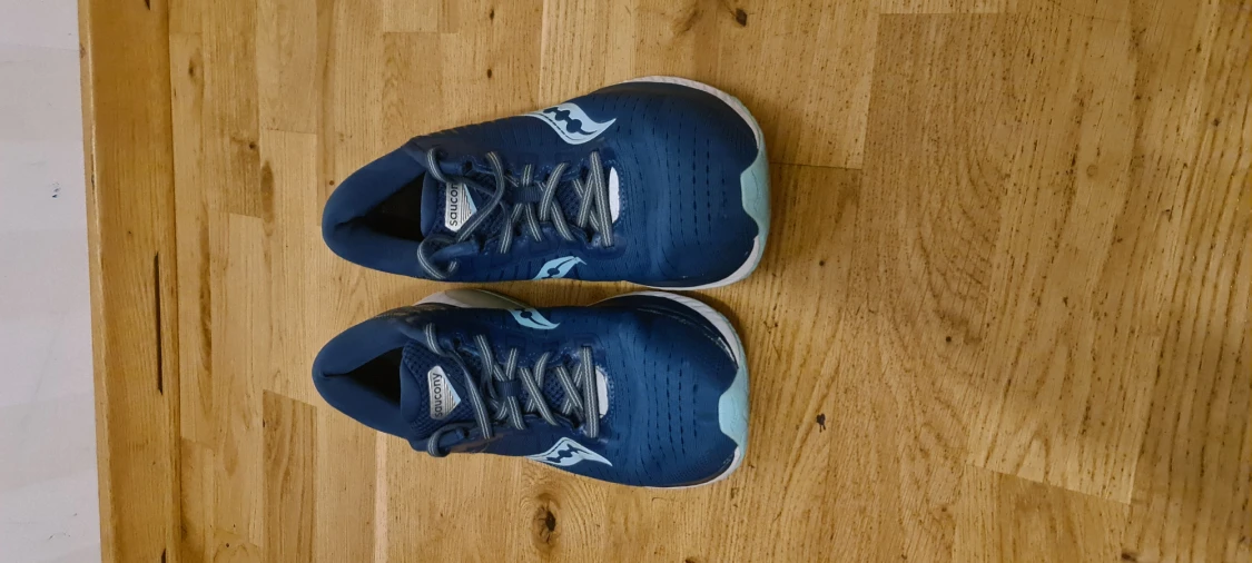 Saucony i fint skick  - 90