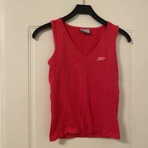Rosa linne från Reebok - Fint rosa linne från Reebok. Fint skick
