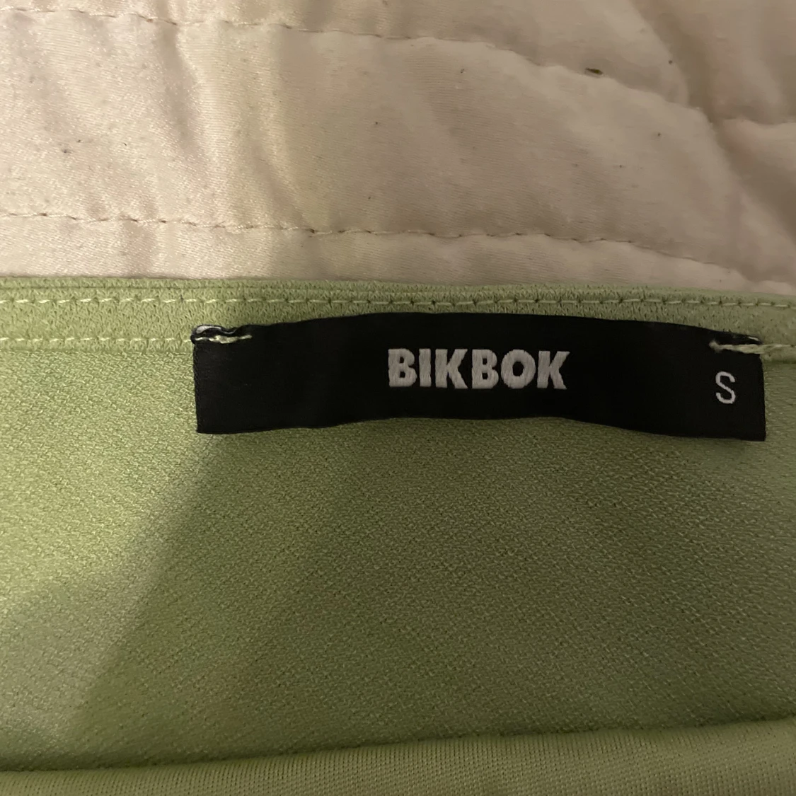 Ljus grönt linne  - 91