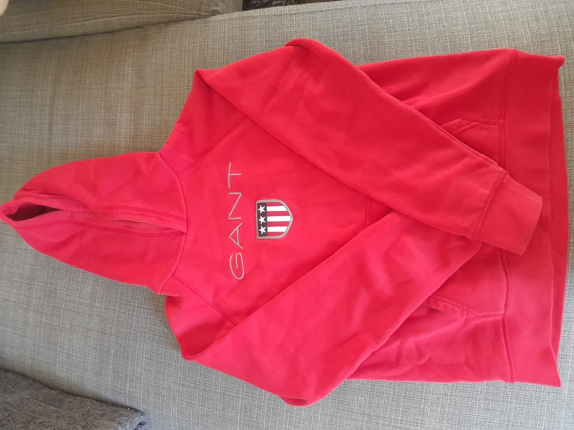 Röd Gant Hoddie!