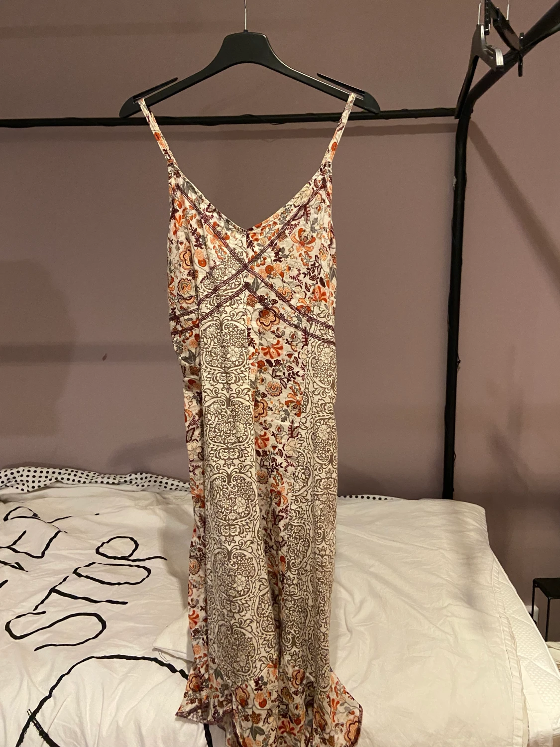 Mönstrad lång klänning - 90