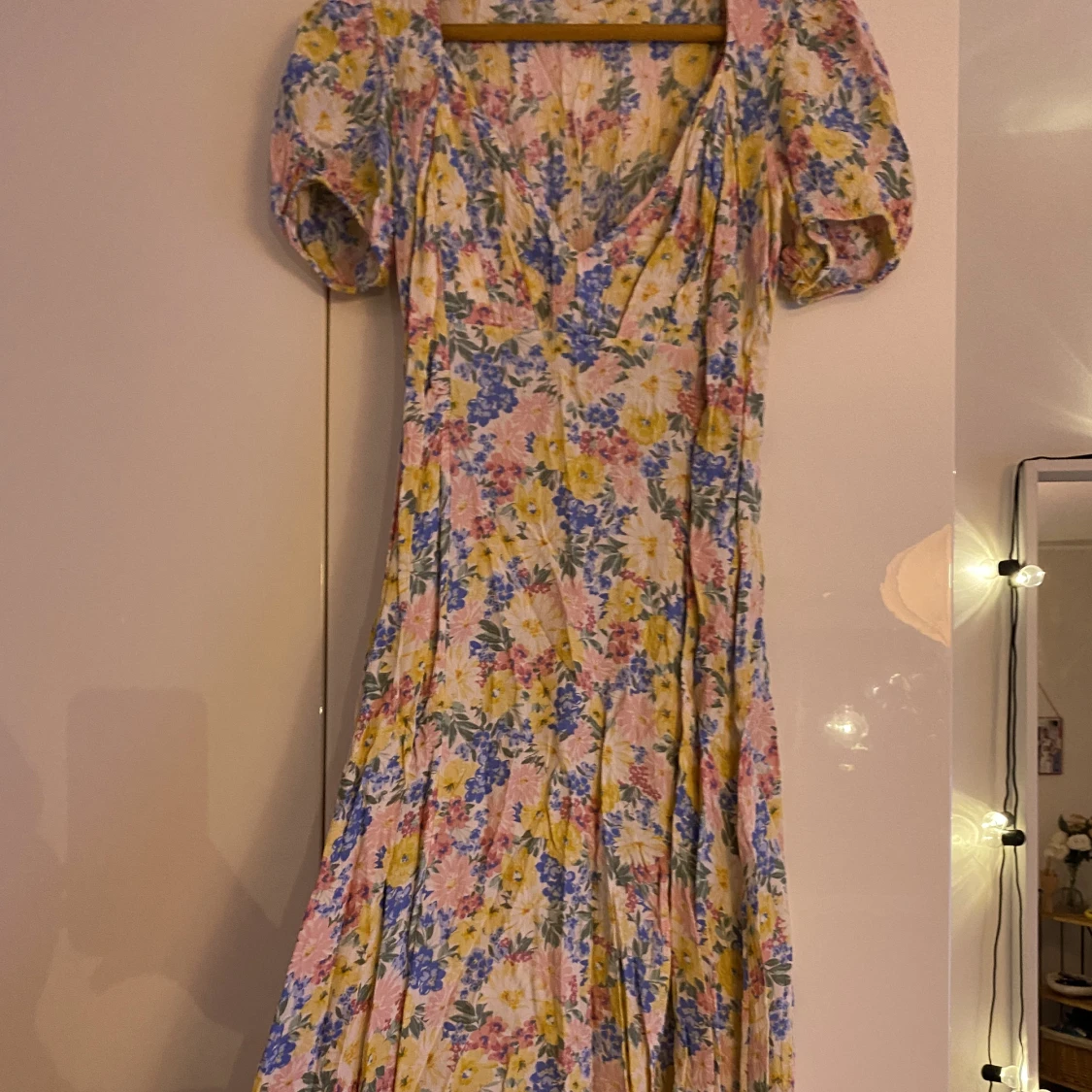 Blommig klänning  - 91