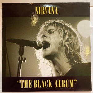 Nirvana vinyl rare nyskick! - Nirvana ”the black album” rare vinyl med bla lite ovanliga liveinspelningar! I nyskick mycket bra skick! Se bilder! Skriv om ni har några frågor