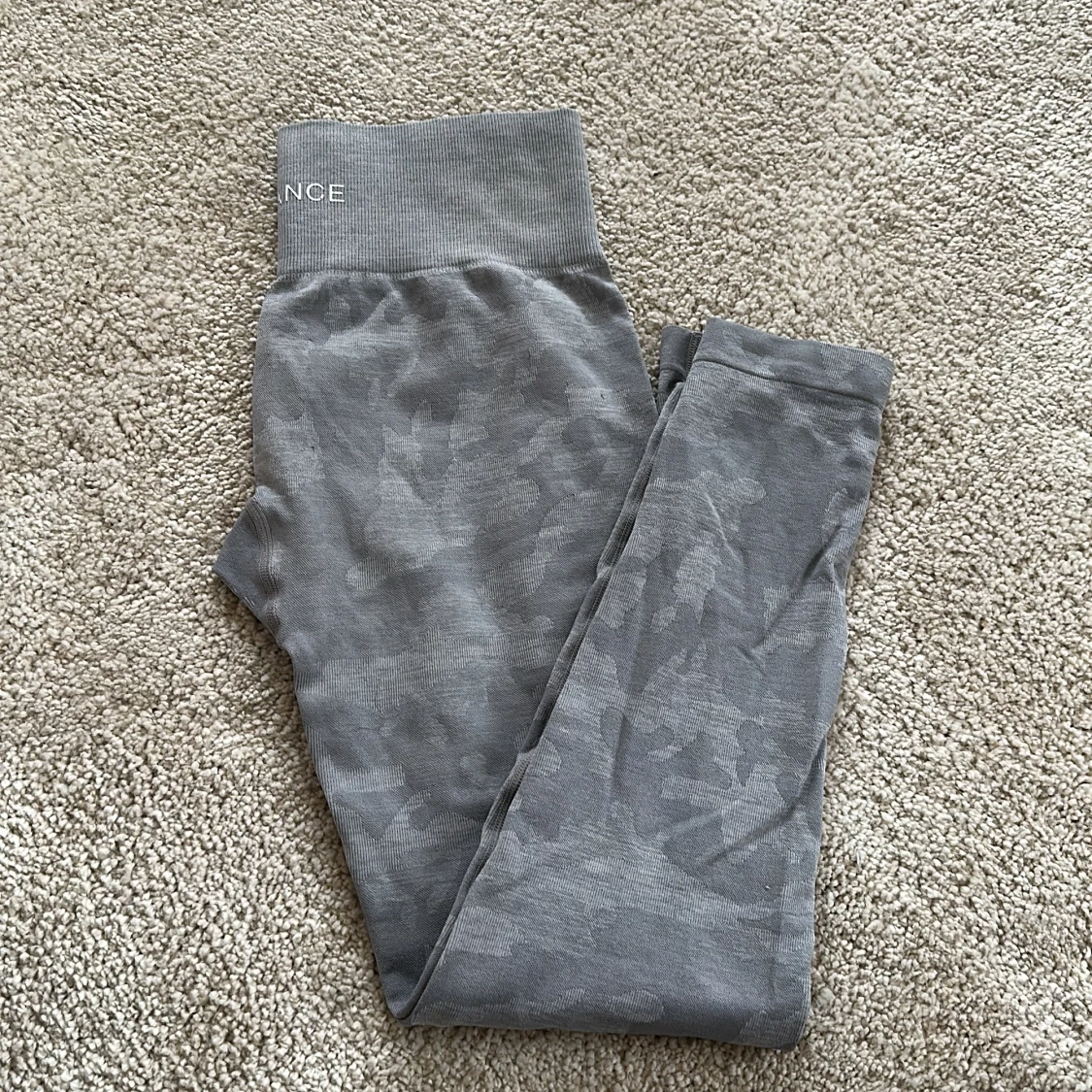 Träningsthigts 🩶