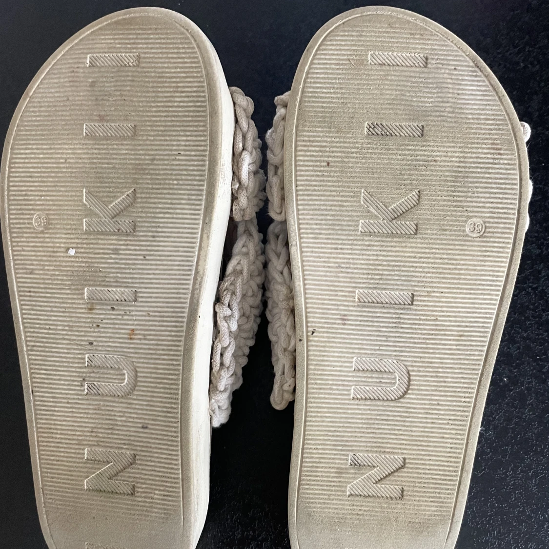 Inuikii tofflor - 90