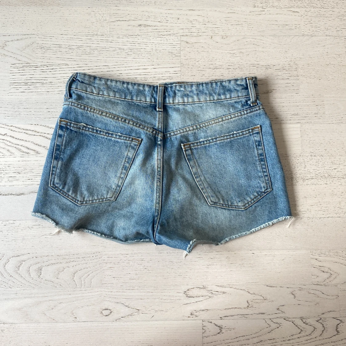 Zara shorts - 90