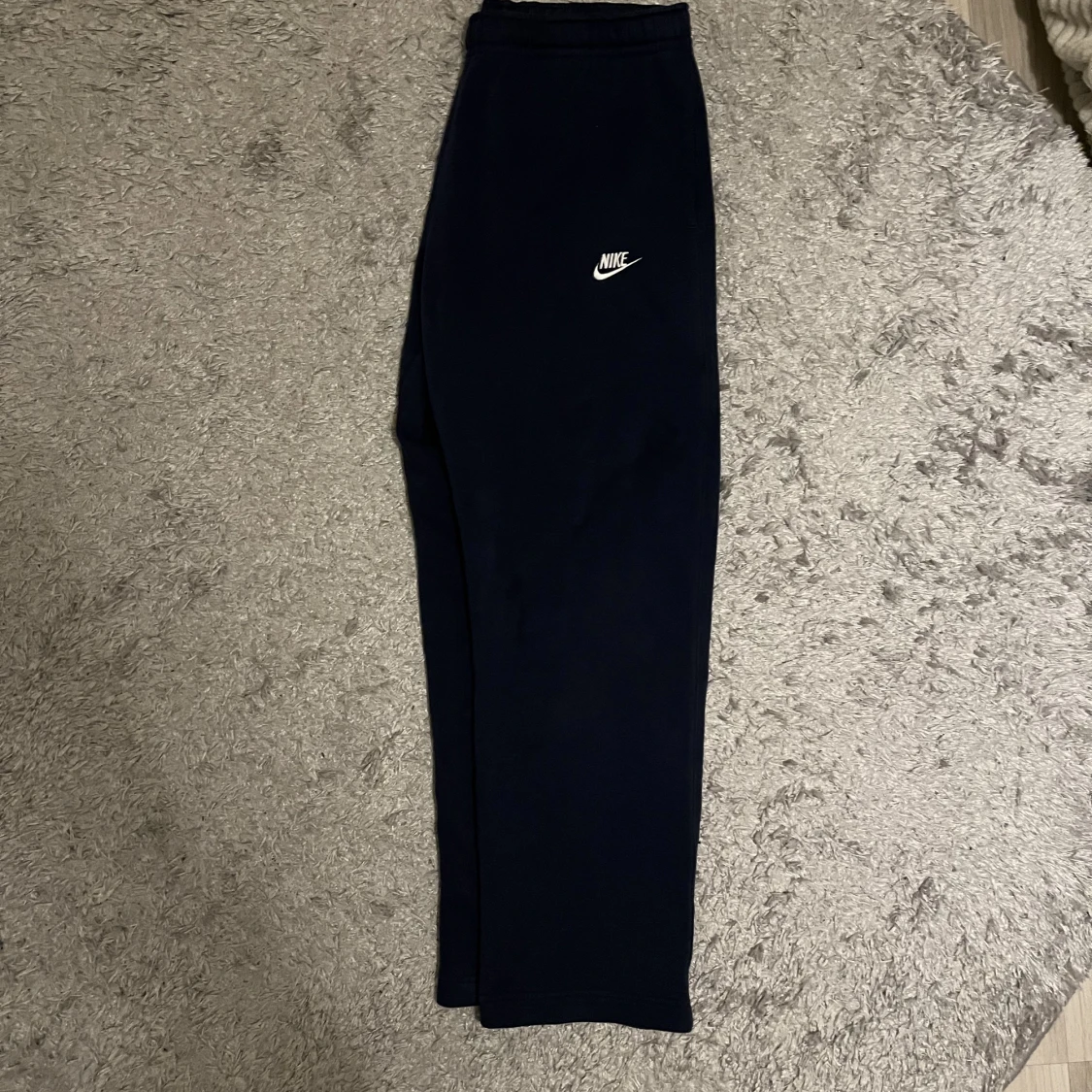 Mörkblåa Nike mjukisbyxor