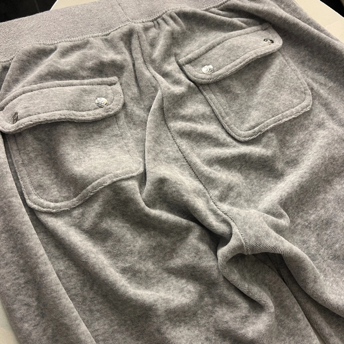 Grått Juicy Couture Set  - 90