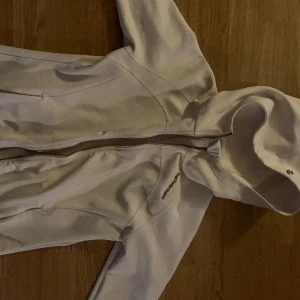 Peak performemce hoddie - Peak performence hoodie i bra skick