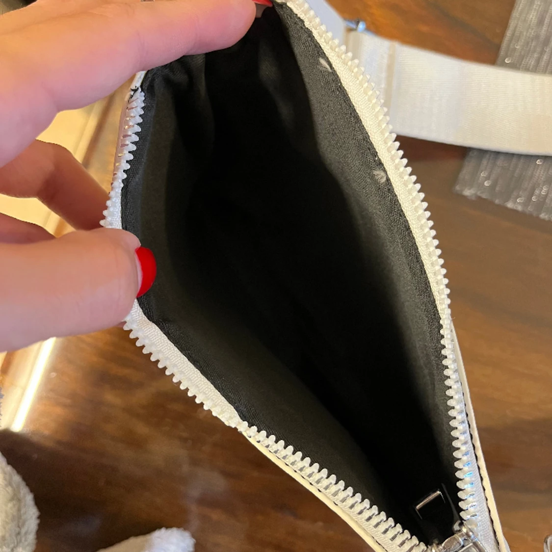 Vit fin väska  - 90