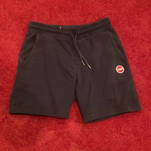 Colmar stjorts - Säljer mina colmar skjorts då de är lite små 