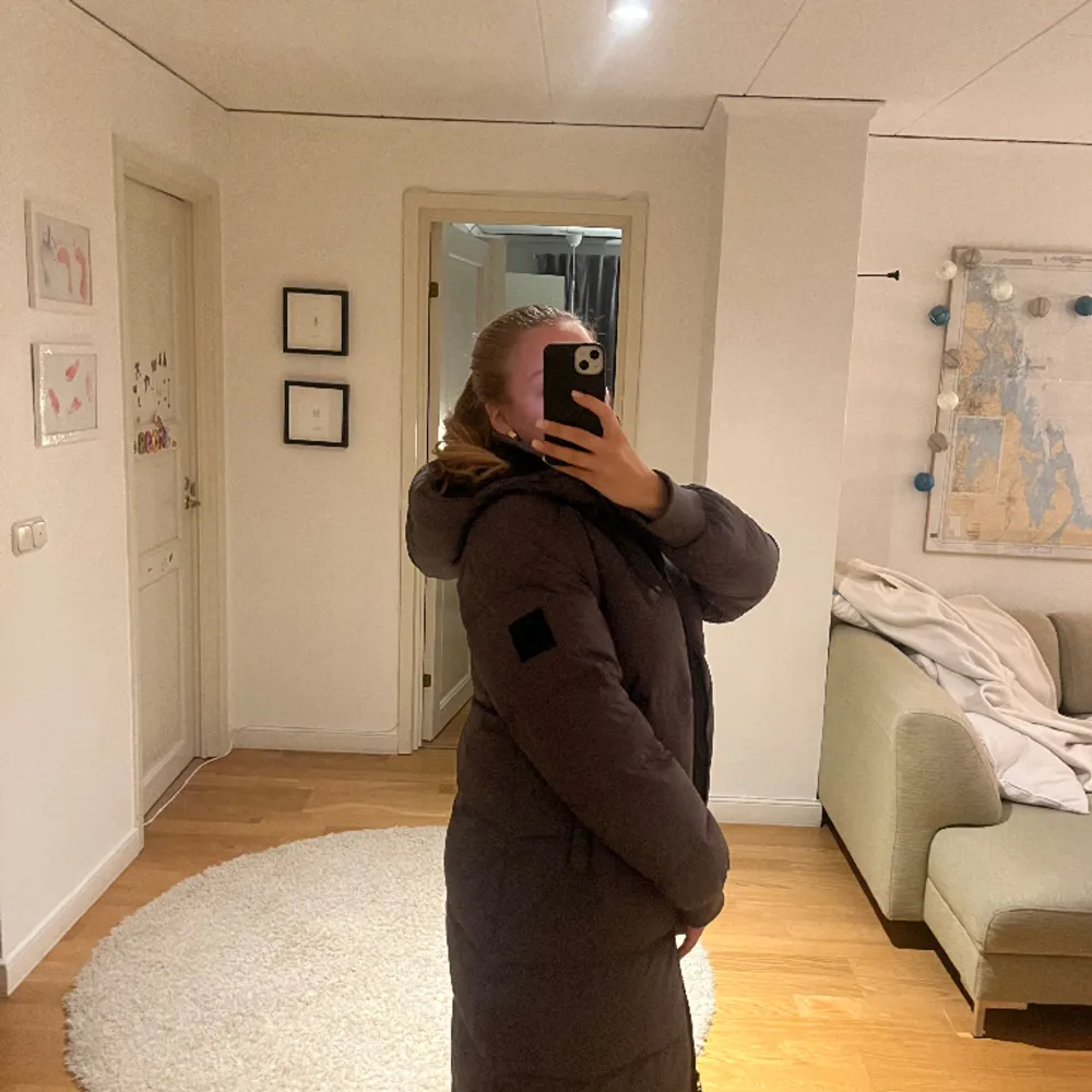 Nortbend winter jacket size 40, small in size I usually wear 34/36 or 38 in jackets and it fits perfectlly. Really warm and Used only once. New price 160€. Jackor.