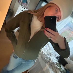 Grön jacka - Jättefin