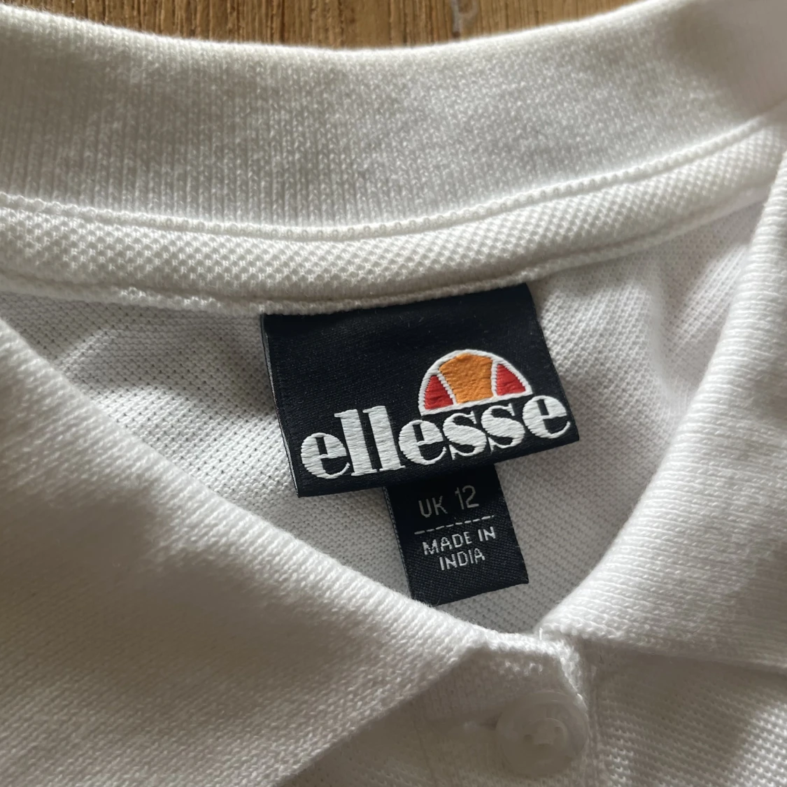 Kort t-shirt från Ellesse - 91