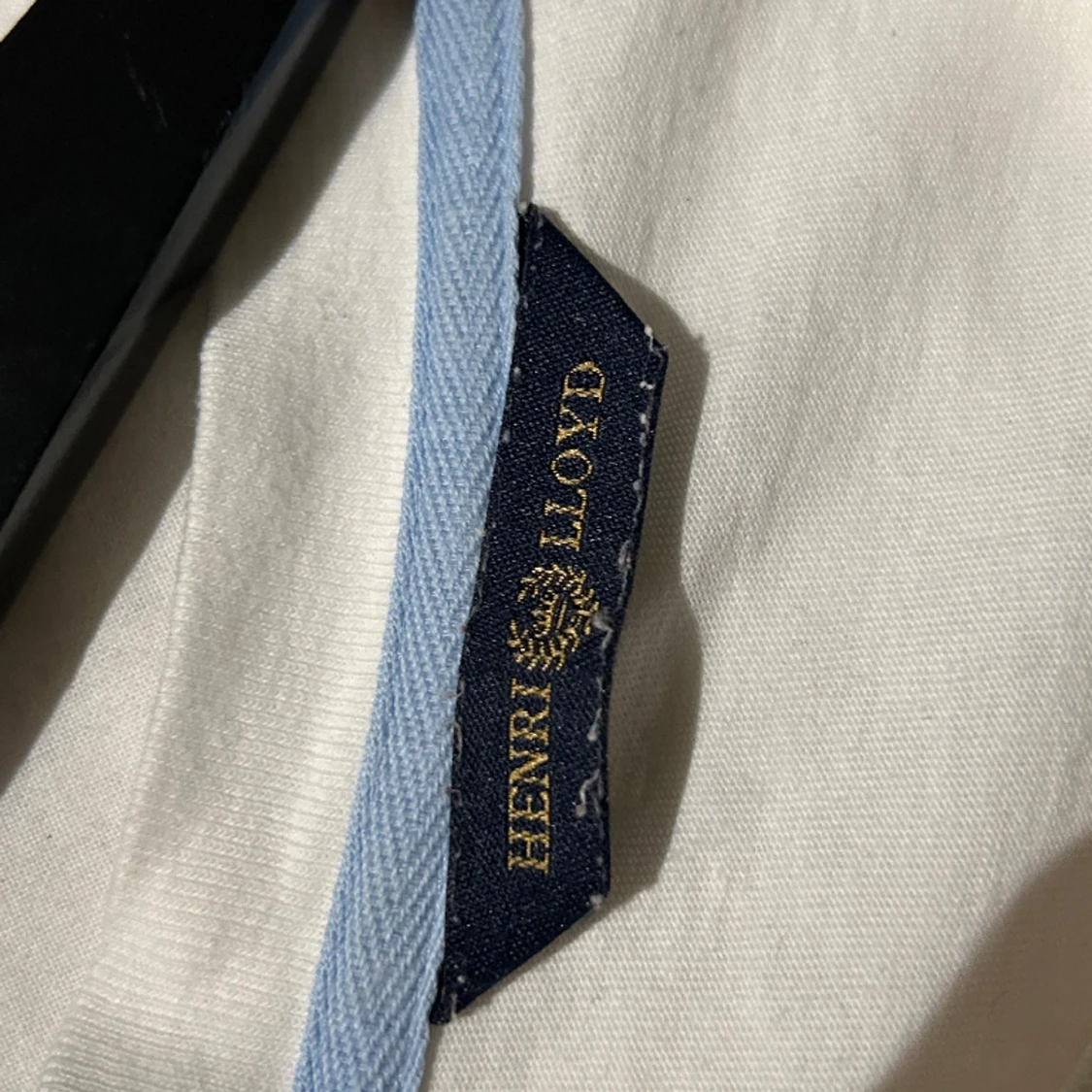 Henri Lloyd top - 91