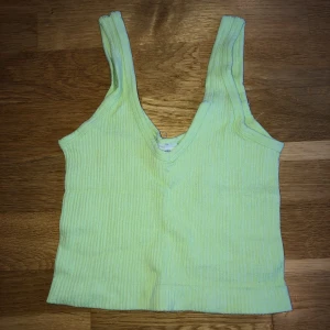Söt topp - Grön croppad topp