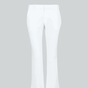 Kostymbyxor vita Vera - Säljer mina vita petite kostymbyxor från Bikbok i modellen Vera, storlek 36. Dem är aldrig använda och prislappen är kvar !!