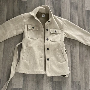 Zara kappa kort - Använt då och då. Använder inte längre.