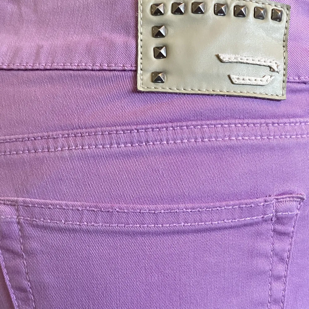 Super gulliga rosa jeans från diesel🩷🩷. Jeans & Byxor.