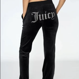 Juicy couture - Svarta juicy byxor 