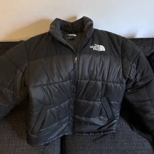 The North Face jacka  - The North Face jacka herr i bra skick, passar både dam och herr. Stl L