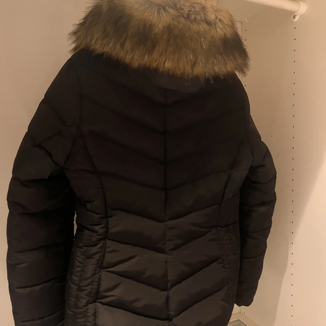 Vinterjacka med pälskrage - 90