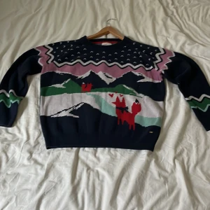 Tröja ull - Jag säljer den varm tröja för 60 sek . Storlek är XL . 