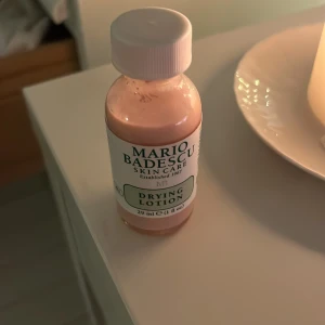 Mario badescu - Säljer min Mario badescu drying lotion! Använd fåtal gånger 🩷 frakt tillkommer 