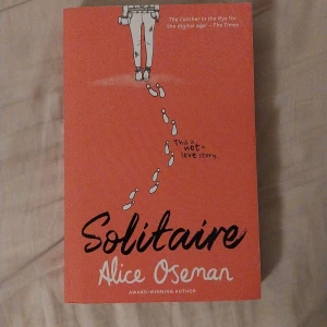Solitaire - En jätte bra bok av Alice Oseman, i bra skick.