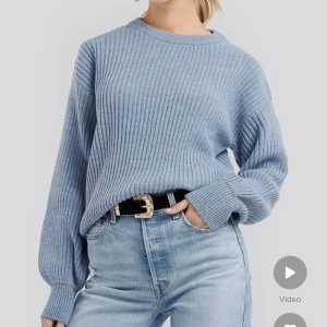 Stickad tröja  - Superfin stickad tröja från nakd, som ny!💓