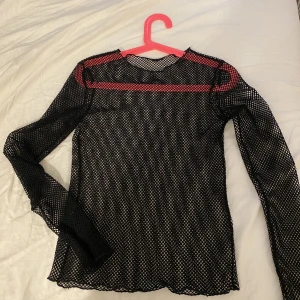 Mesh top - Mesh top från Zara. Storlek S