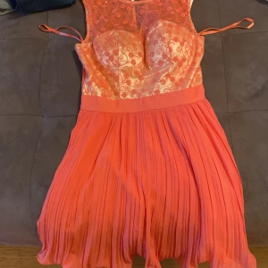 Klänning - Ny klänning jätte fin