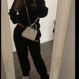 PLT SET - Säljer hela settet för 500kr. Använt en gång alltså som ny.