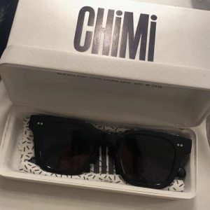 Chimis - Säljer mina chimis i 04 med brown i glaset, använt fåtal gånger💕💕