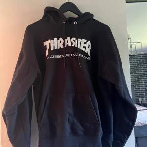 Superfin Thrasher hoodie använd endast 2 gånger.