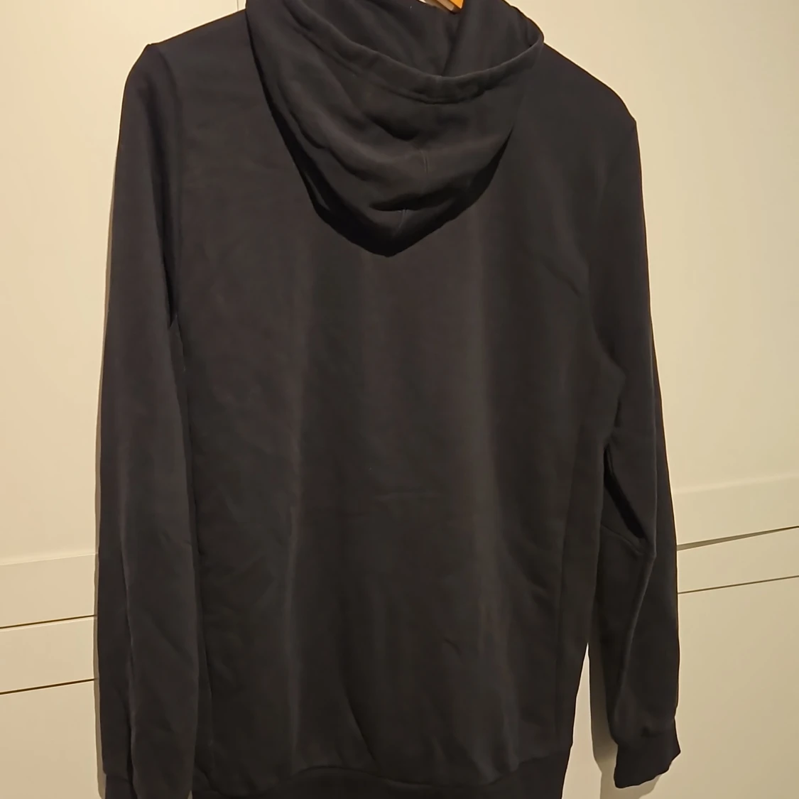 Svart Adidas hoodie stl. Barn XL/ small - 91