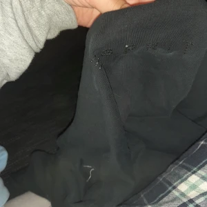 Svart tröja - Den är INTE tajt